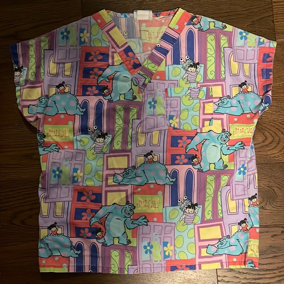 Juniors MONSTERS INC Large PAJAMA SET - Picture 4 of 5